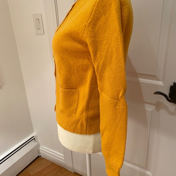 Yellow/orange cardigan - Picture 3 of 7